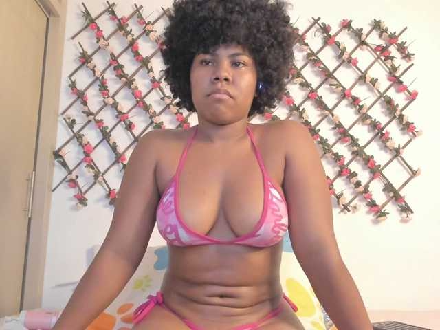 naughtyebonyy live cam on BongaCams