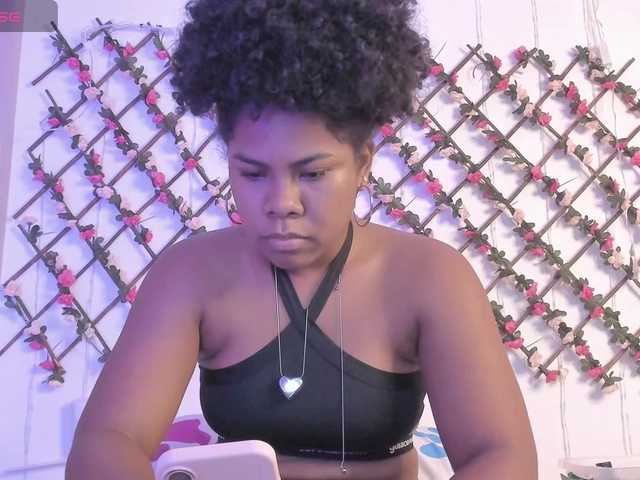 naughtyebonyy live cam on BongaCams