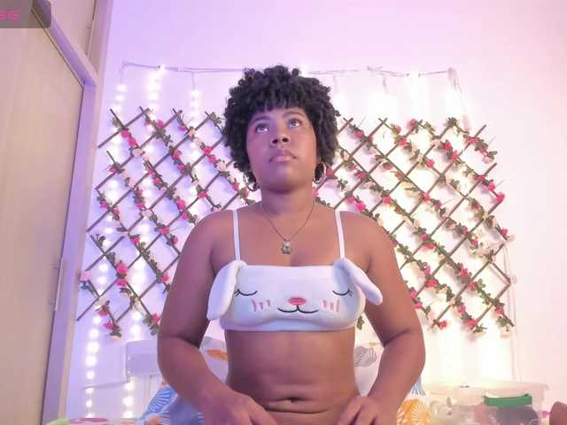 naughtyebonyy live cam on BongaCams