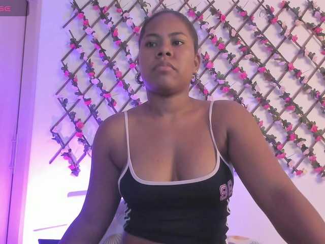 naughtyebonyy live cam on BongaCams