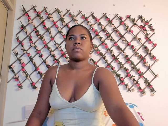 naughtyebonyy live cam on BongaCams