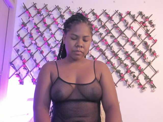 naughtyebonyy live cam on BongaCams
