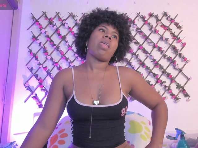 naughtyebonyy live cam on BongaCams