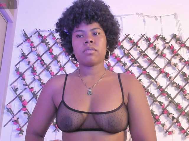naughtyebonyy live cam on BongaCams