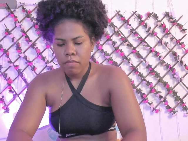 naughtyebonyy live cam on BongaCams