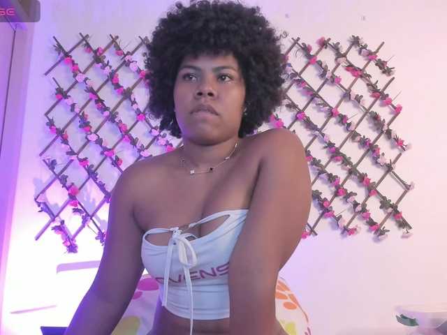 naughtyebonyy live cam on BongaCams