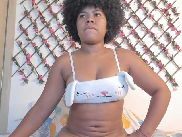 naughtyebonyy live cam on BongaCams