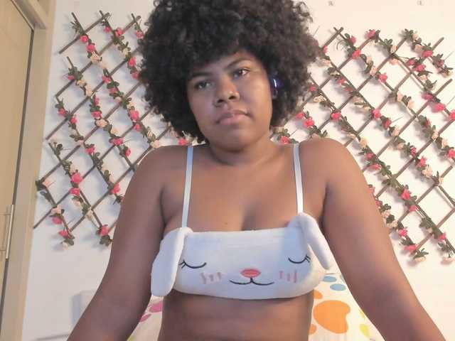 naughtyebonyy live cam on BongaCams