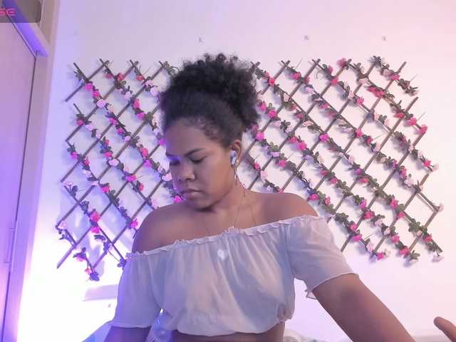 naughtyebonyy live cam on BongaCams