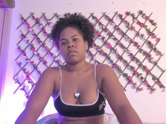 naughtyebonyy live cam on BongaCams