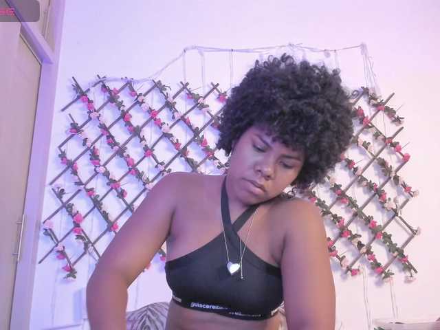naughtyebonyy live cam on UnifiedCams