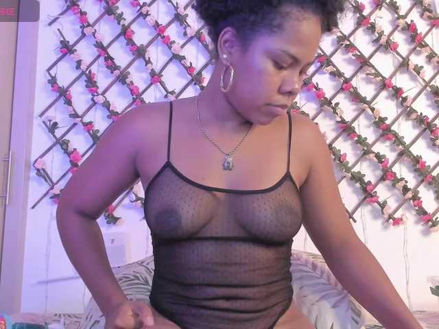 naughtyebonyy live cam on BongaCams