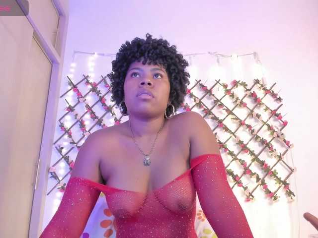 naughtyebonyy live cam on BongaCams