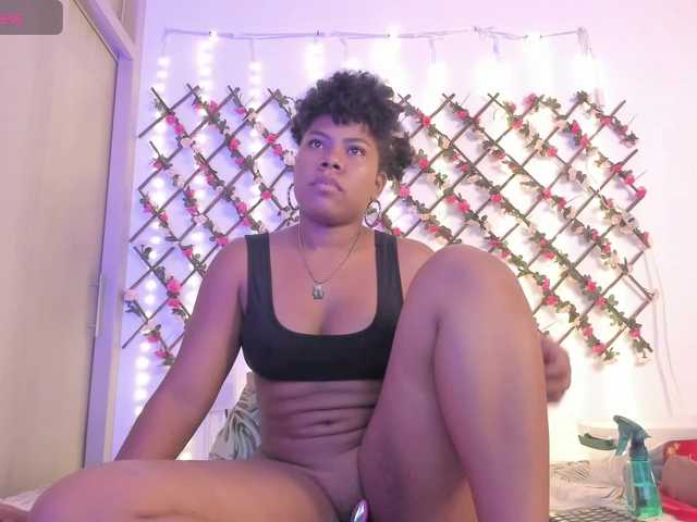 naughtyebonyy live cam on BongaCams