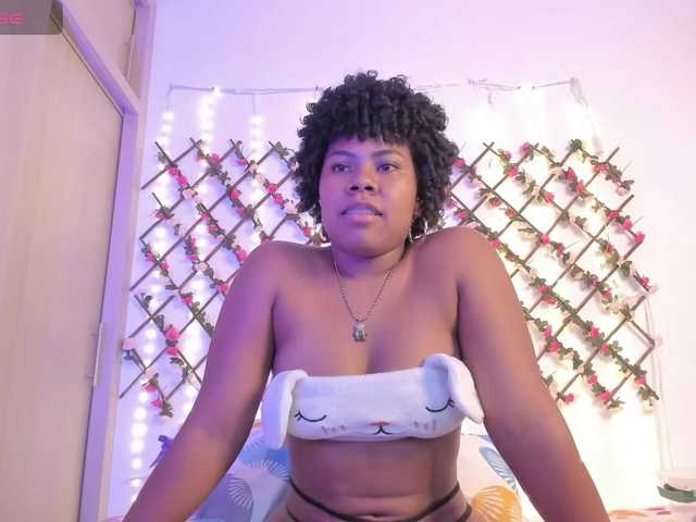 naughtyebonyy live cam on BongaCams