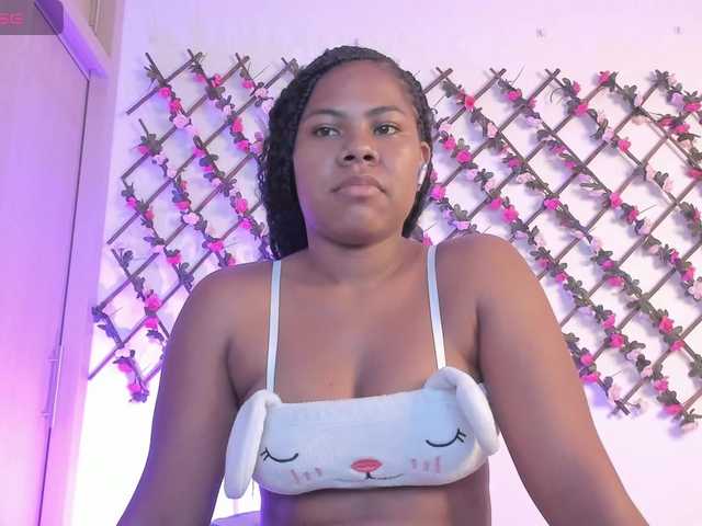 naughtyebonyy live cam on BongaCams