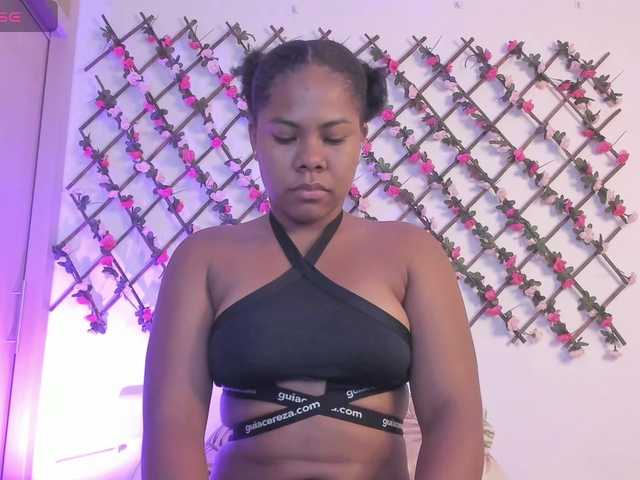 naughtyebonyy live cam on BongaCams