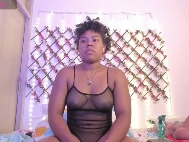 naughtyebonyy live cam on BongaCams