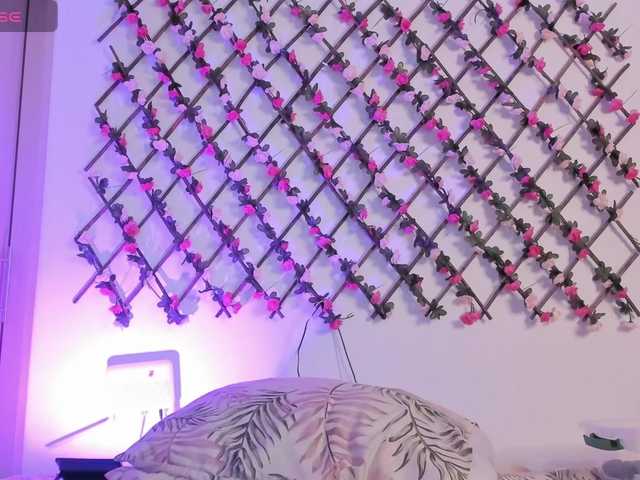 naughtyebonyy live cam on BongaCams
