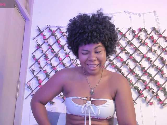 naughtyebonyy live cam on BongaCams
