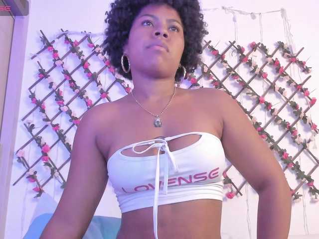 naughtyebonyy live cam on BongaCams
