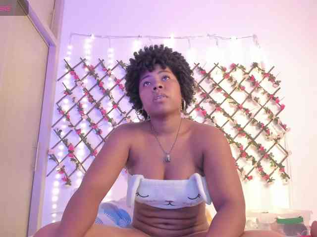 naughtyebonyy webcam
