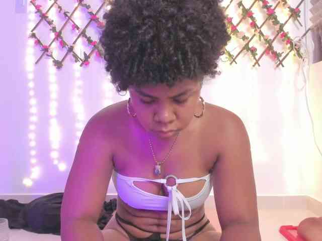 naughtyebonyy webcam