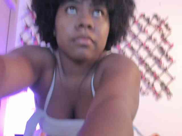 naughtyebonyy webcam