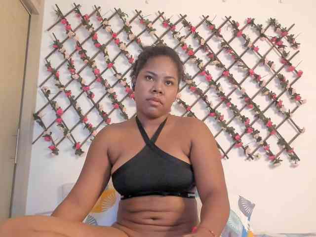 naughtyebonyy's webcam live show