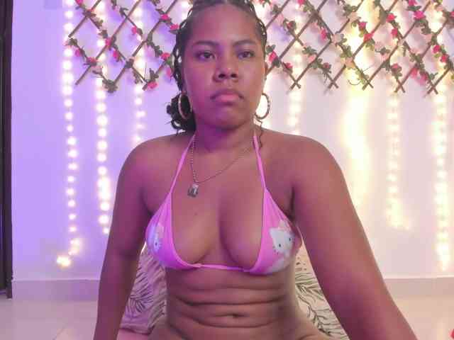 naughtyebonyy webcam