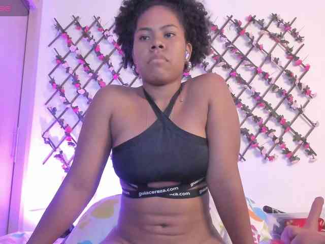 naughtyebonyy Live Webcam on BongaCams