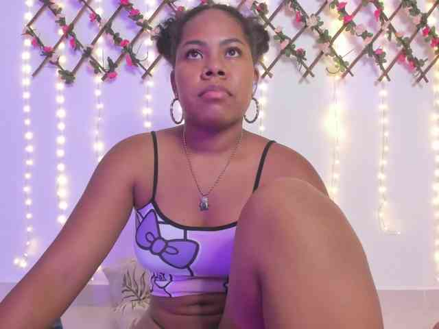 naughtyebonyy webcam