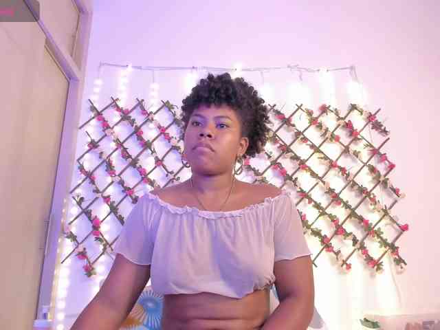 naughtyebonyy webcam