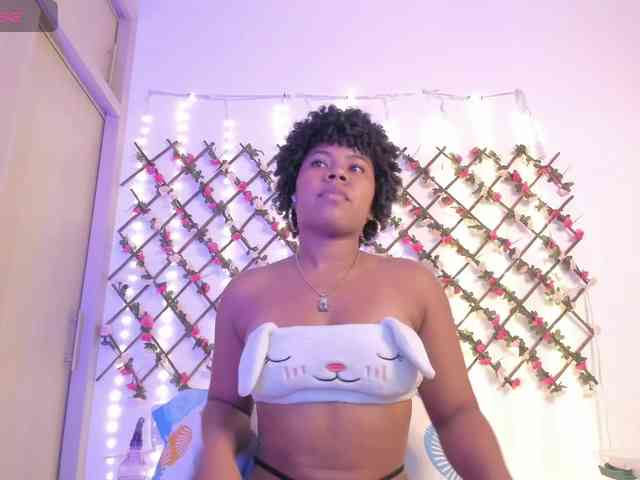naughtyebonyy webcam