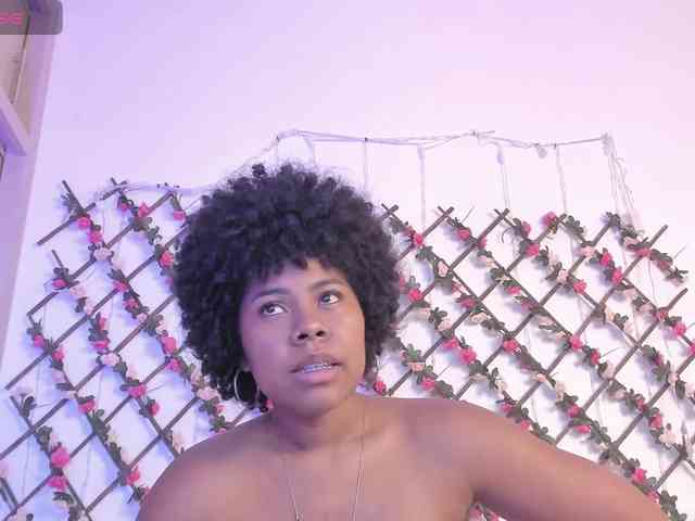 naughtyebonyy webcam