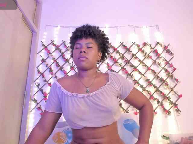 naughtyebonyy webcam