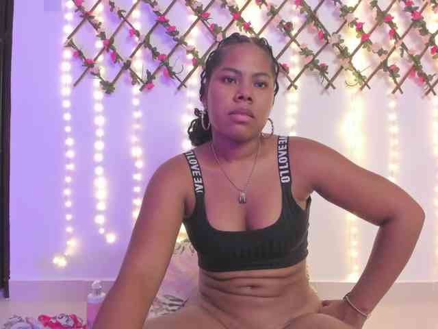 naughtyebonyy webcam