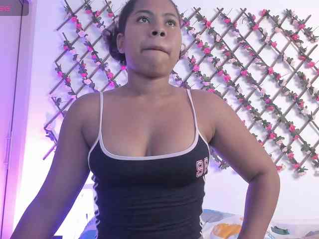 naughtyebonyy webcam