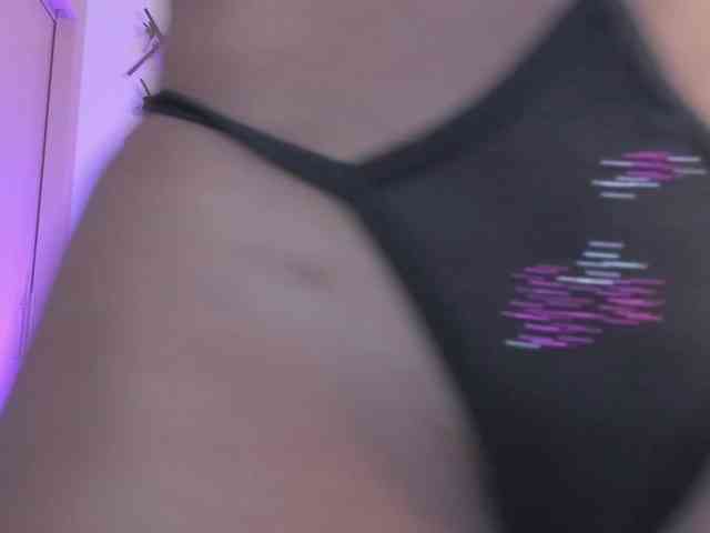 naughtyebonyy webcam
