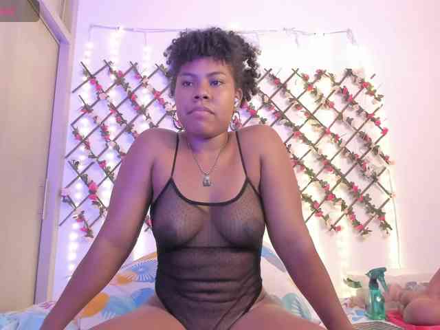 naughtyebonyy Live Webcam on BongaCams