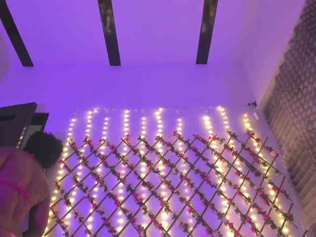 naughtyebonyy webcam