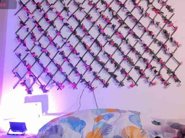 naughtyebonyy webcam