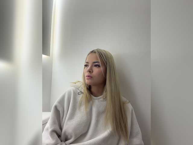 Aisha-engel live cam on BongaCams