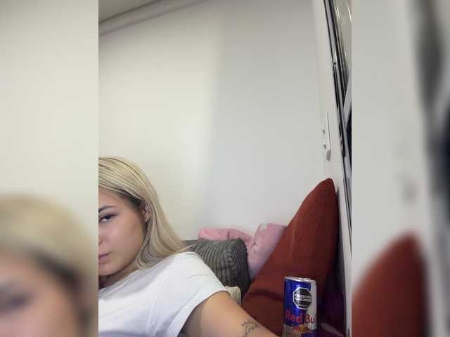 Aisha-engel live cam on BongaCams