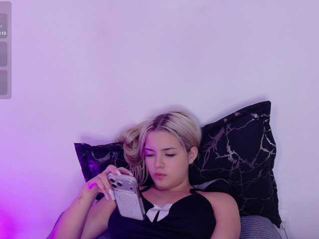 Aisha-engel live cam on BongaCams