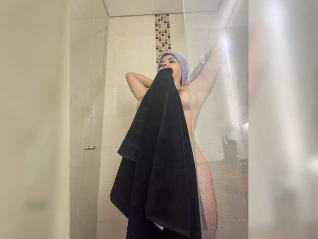 Aisha-engel live cam on BongaCams