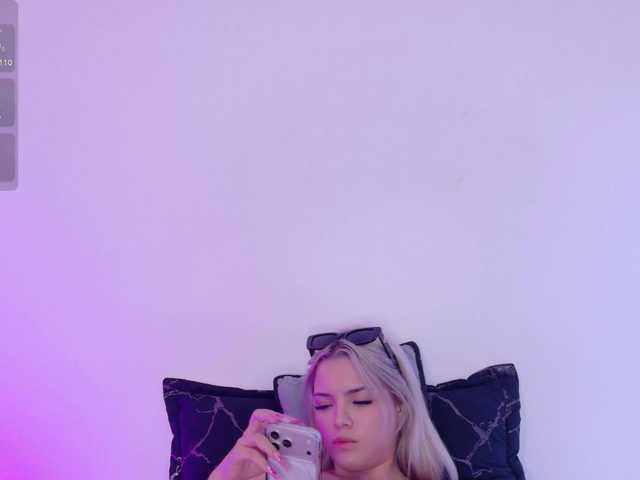 Aisha-engel live cam on BongaCams