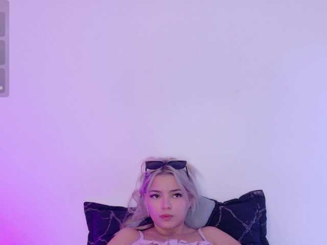 Aisha-engel live cam on BongaCams