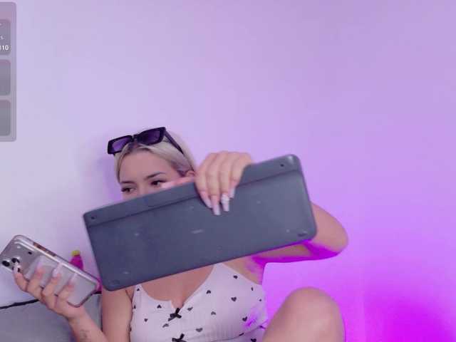 Aisha-engel live cam on BongaCams