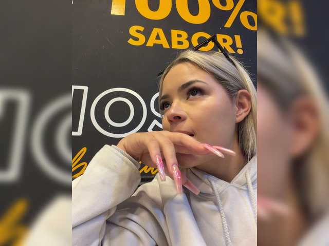 Aisha-engel live cam on BongaCams